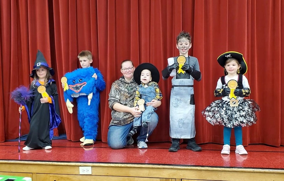 Elementary School Costume Contest Winners at the Fall Festival